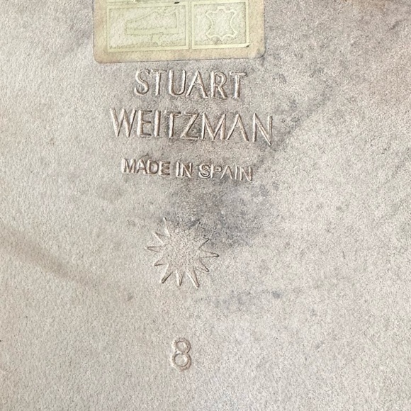 Stuart Weitzman Goldie T-Strap Sandal
Black Leather Size:8 - Picture 10 of 11